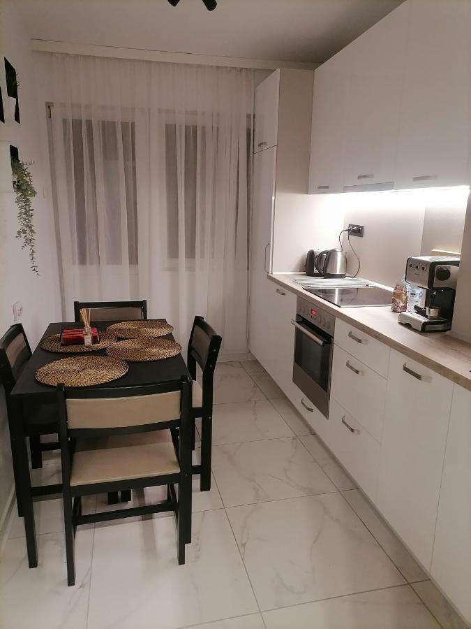 Black Sea Apartment Warna Exterior foto